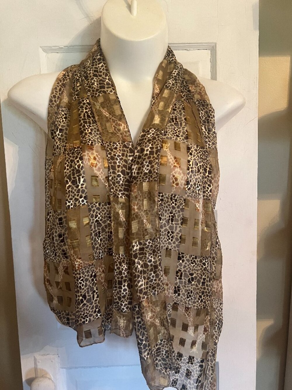 Sophisticated Semi-Sheer Giraffe Print Scarf with Gold Threading